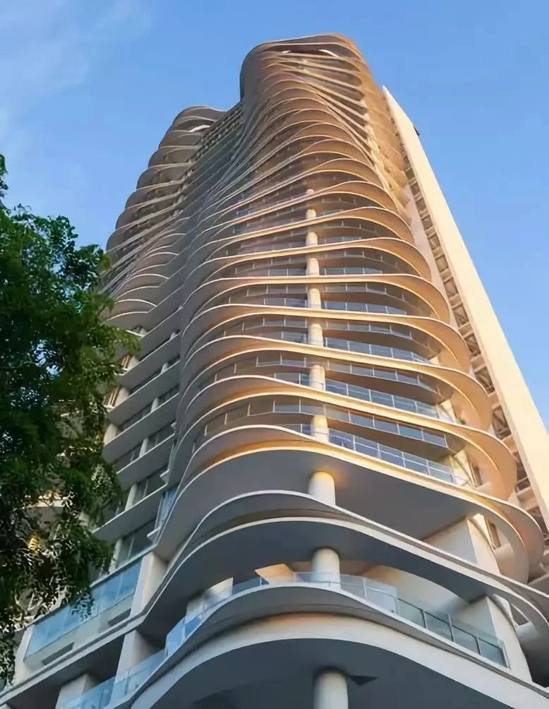 Ferrell Residences, Bukit Timah: Tòa nhà nổi bật bởi thiết kế kỳ quái với nhiều đường nét uốn lượn.