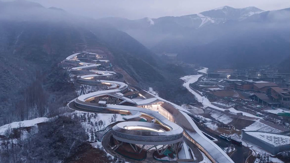 YANQING NATIONAL SLIDING CENTRE: Khi Công Năng Lạnh Lùng Hóa Thân Thành Thần Rồng Vĩ Đại