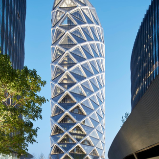 Poly International Plaza – Ngọn đèn lồng hiện đại giữa Bắc Kinh