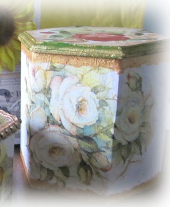 Thumbnail: Hexagon MDF Boxed for DIY