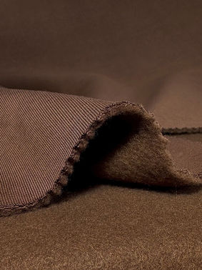 Тринитка оптом — щільний трикотаж пеньє для худі, світшотів і спортивного одягу