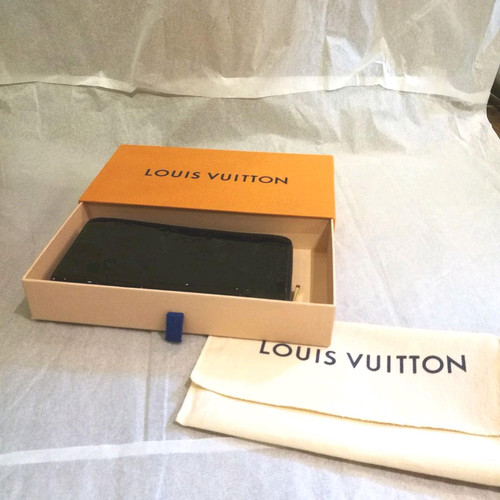ルイヴィトン LOUIS VUITTON ヴェルニ ジッピーウォレット 長財布
