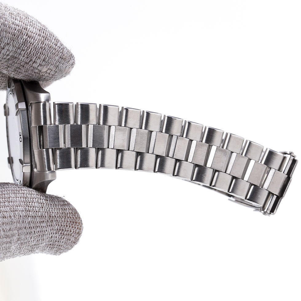 サムネイル： タグホイヤー メンズ WK1110.BA0317 クラシック2000 ブラック クオーツ TAG Heuer
