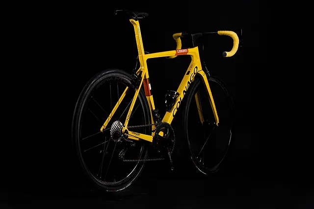 photo Tadej Pogacar V3Rs colnago limited edition bicycle