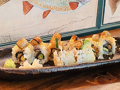 Maki de Anguila y Foie. Mejor restaurante japonés filipino en Madrid. Mejor sushi en Madrid.