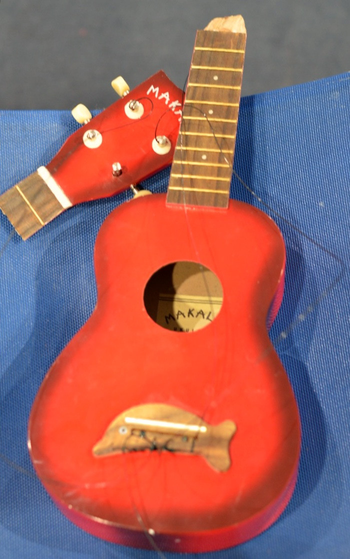 Broken Guitar Image, popestatesPhotography