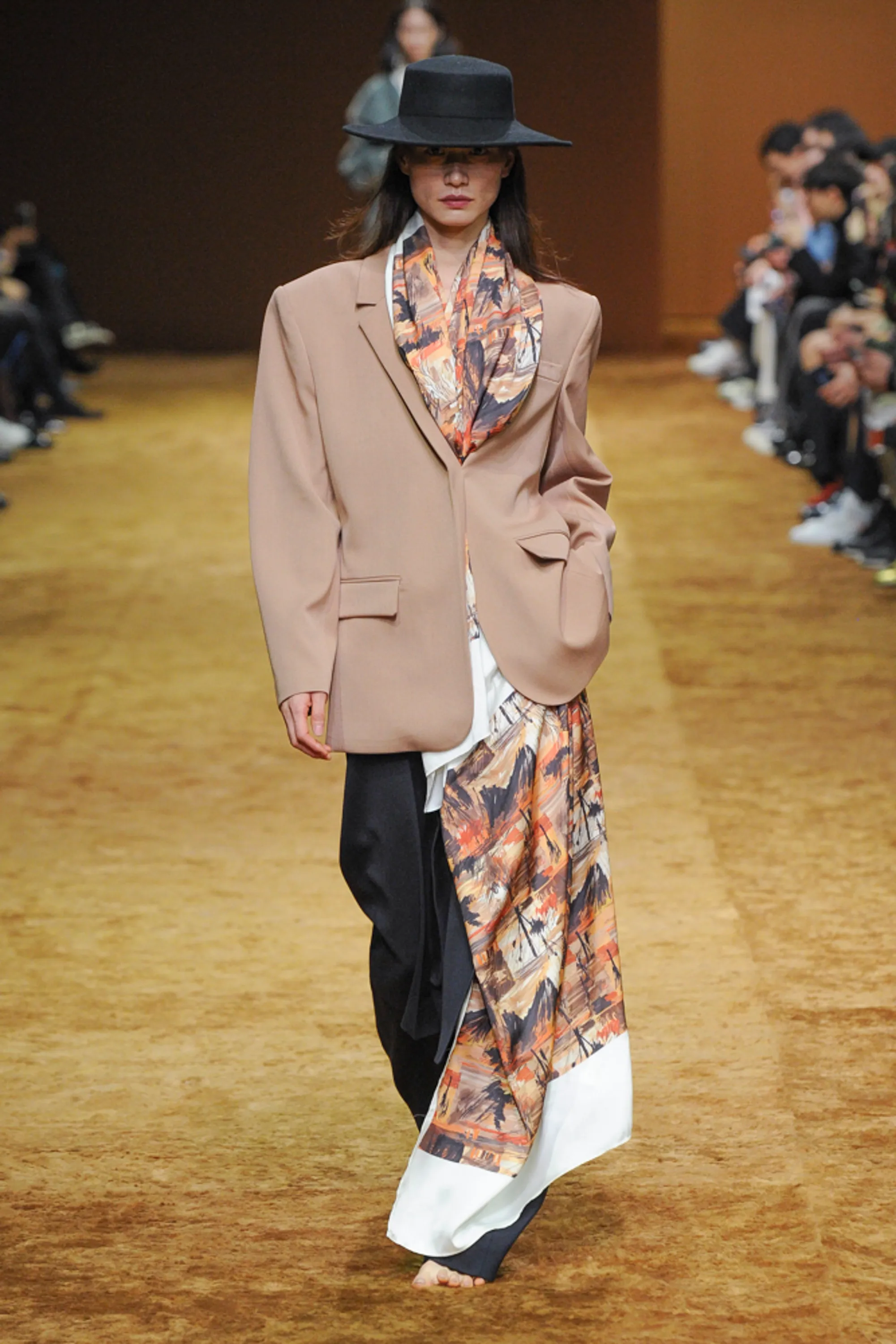 The brand that whispers rather than shouts.  LOW CLASSIC by Myungshin Lee. | Fashionable Kanvas