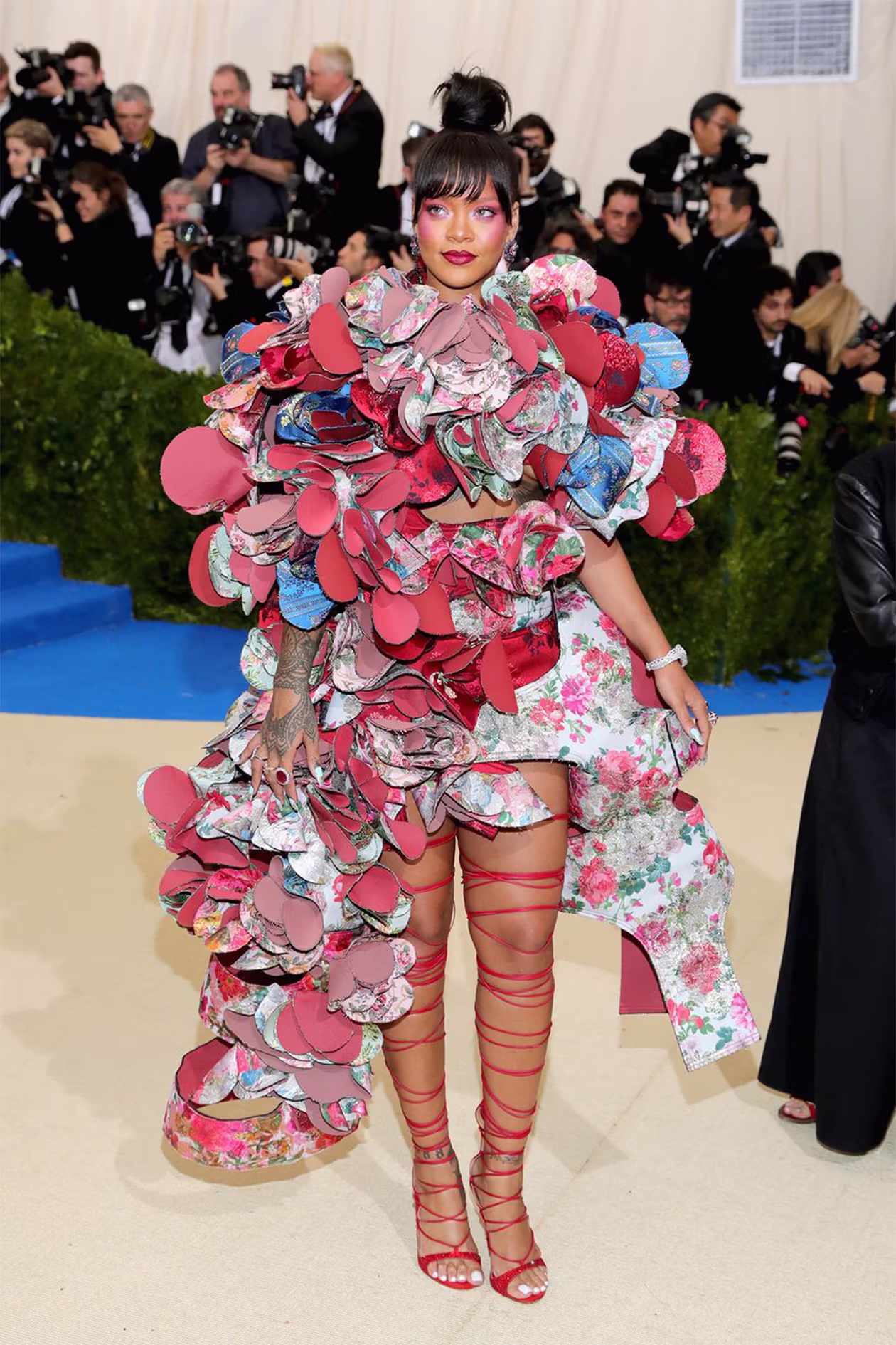 From Tokyo to Paris — Rei Kawakubo and Comme des Garçons  redefined what fashion could be. Deconstru