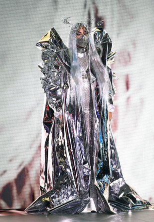 Iris van Herpen haute couture futuristic sculpture 3D fashion 2026