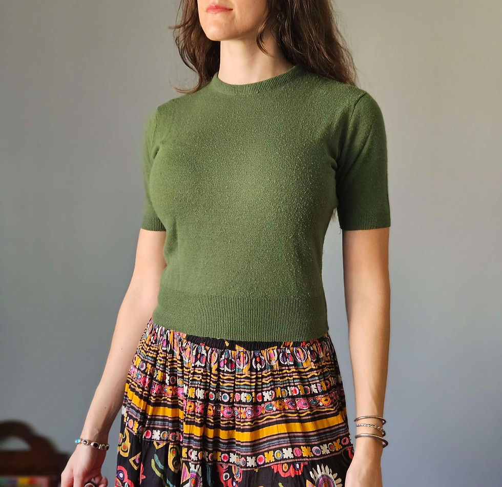 1950s Olive Green Short Sleeve Sweater