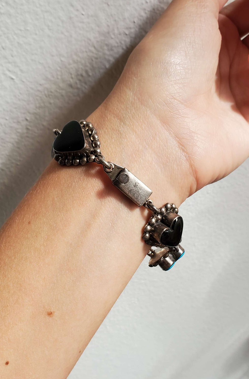 Thumbnail: Vintage Sterling Multi-Stone Heart Bracelet