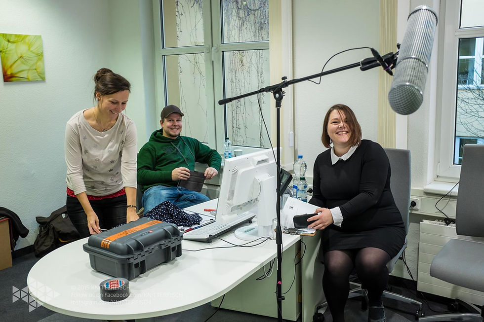 Ich noch sehr fröhlich bei der Interviewpause
