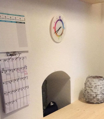 Schlichte Lernuhr für Wohnzimmer