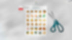 A4-Stickerbogen bunt mit 30 Tier-Illustrationen, daneben Schere und Lineal auf Schreibtisch