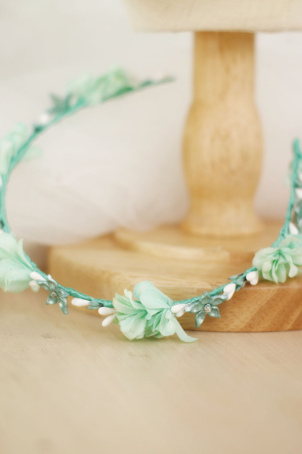 Miniatura: Diadema princesa verde agua