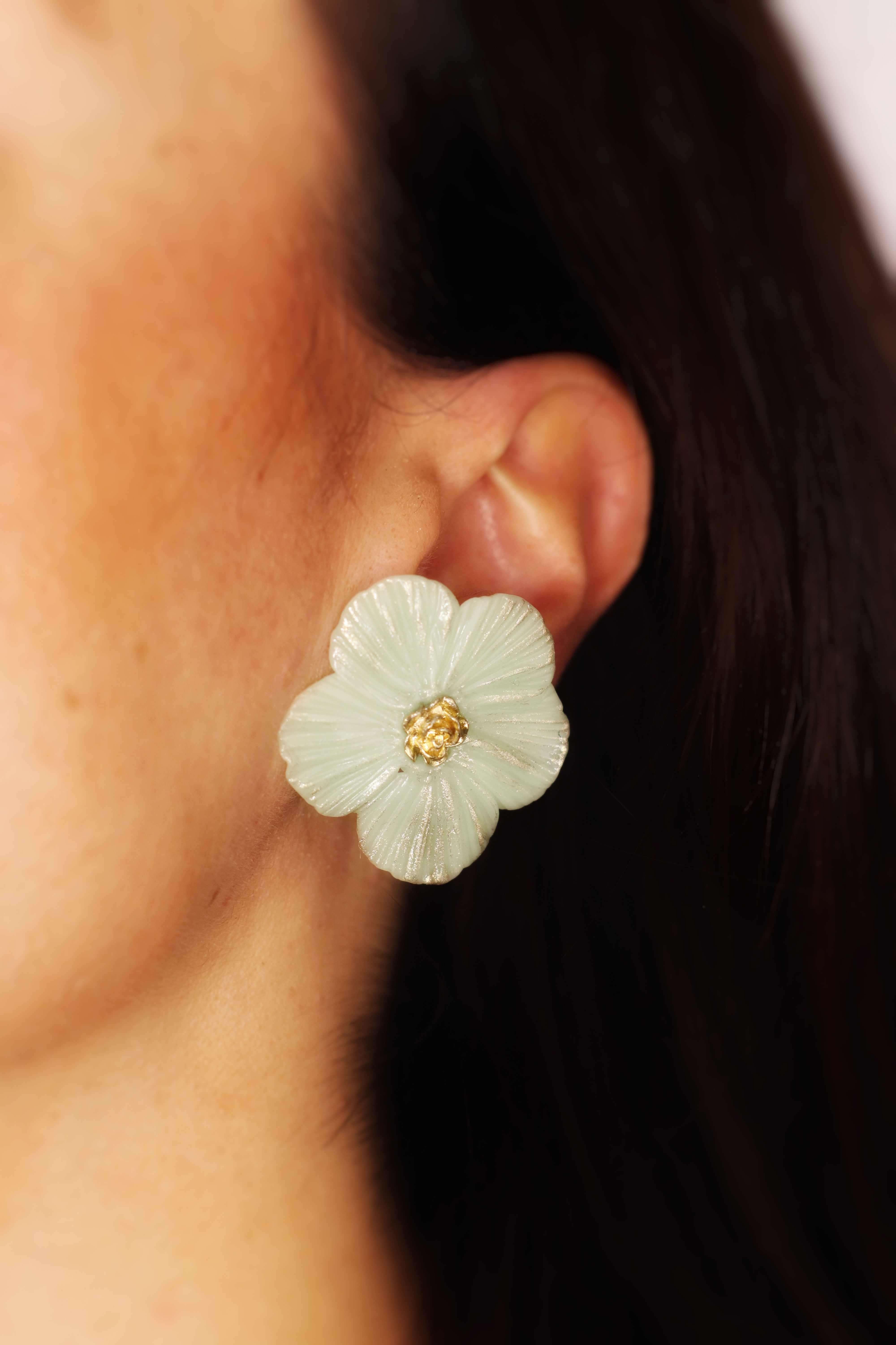 Pendientes Anémona verde pastel/platino