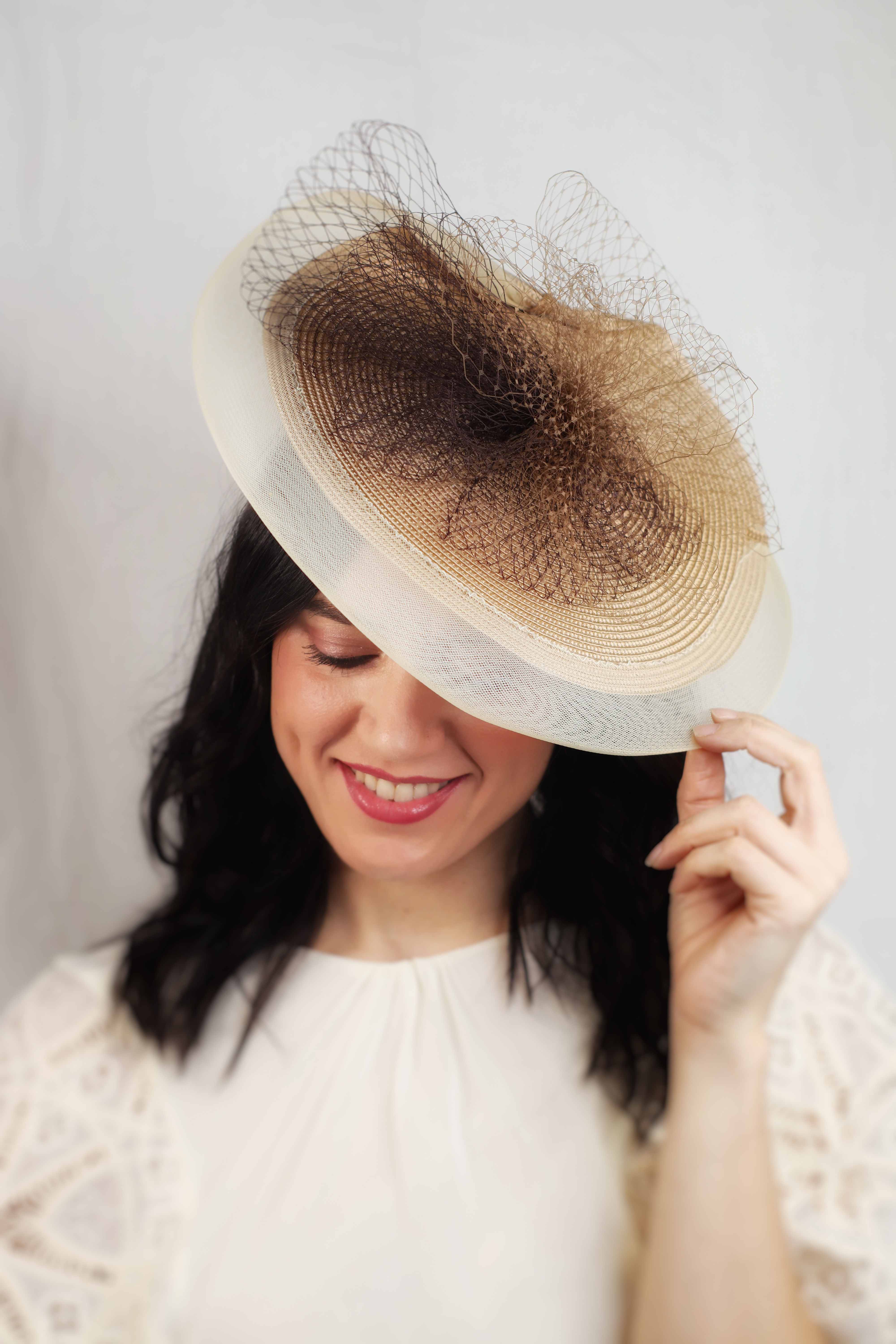 Disco poli tostada, crin y velo marrones