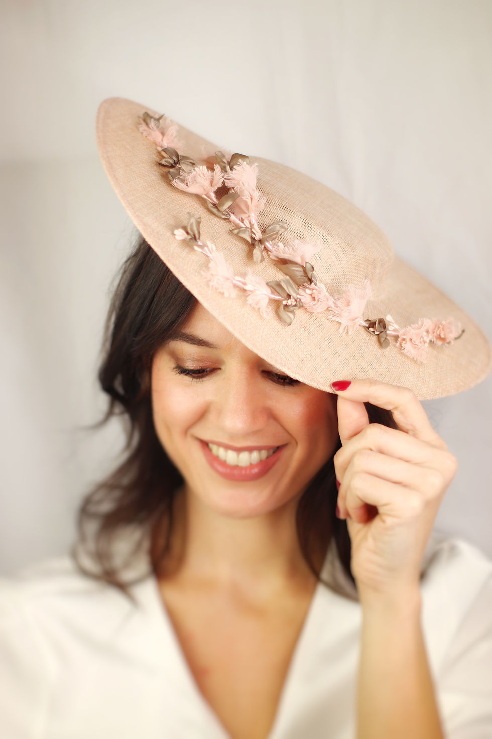 Miniatura: Base fibra rosa palo y ramita de flores de tela