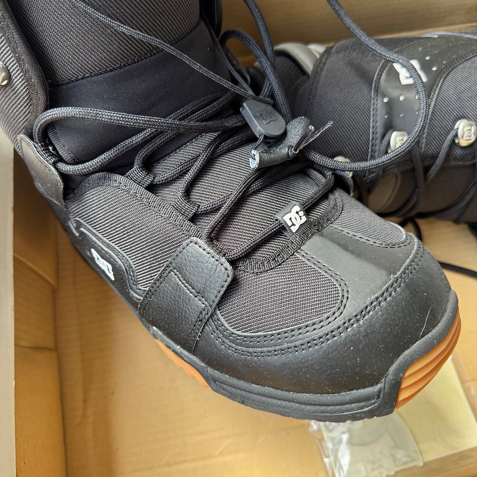 Thumbnail: 2005 DC phase boot size 12 black 