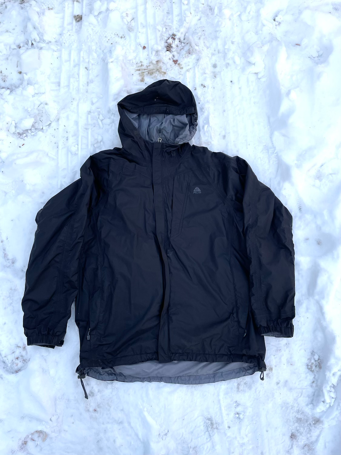 Nike ACG jacket size L 