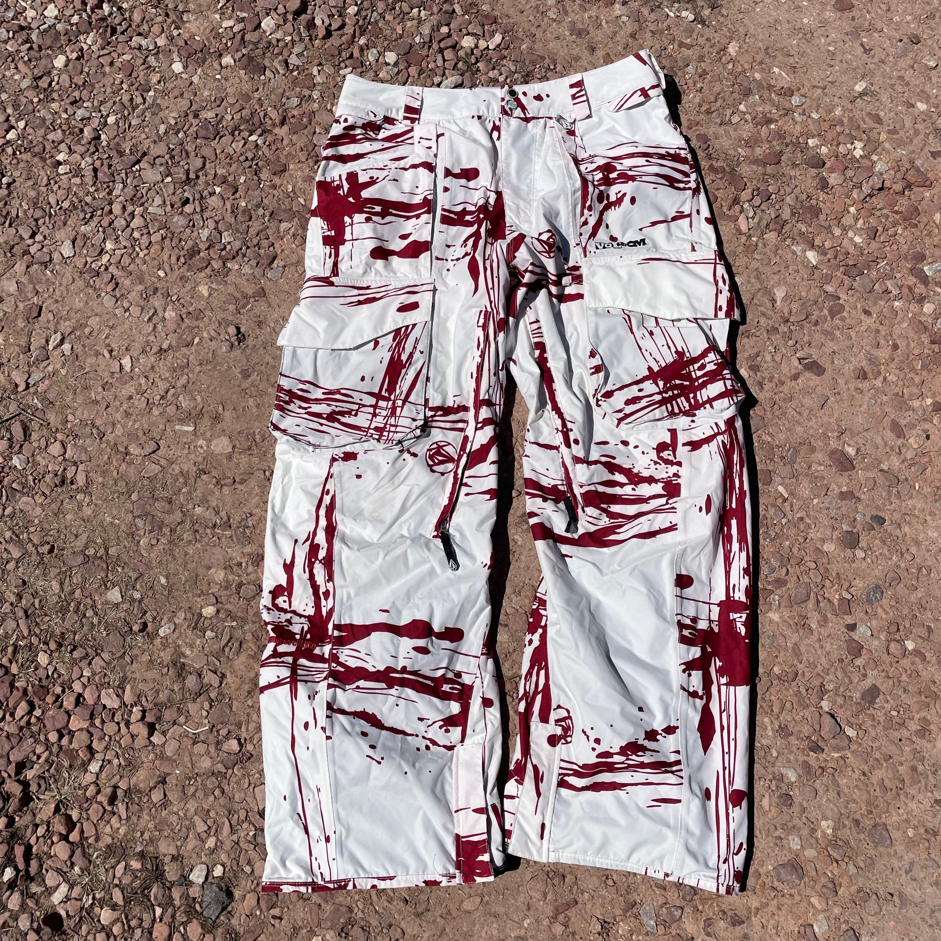 Volcom Snowboarding pants size L