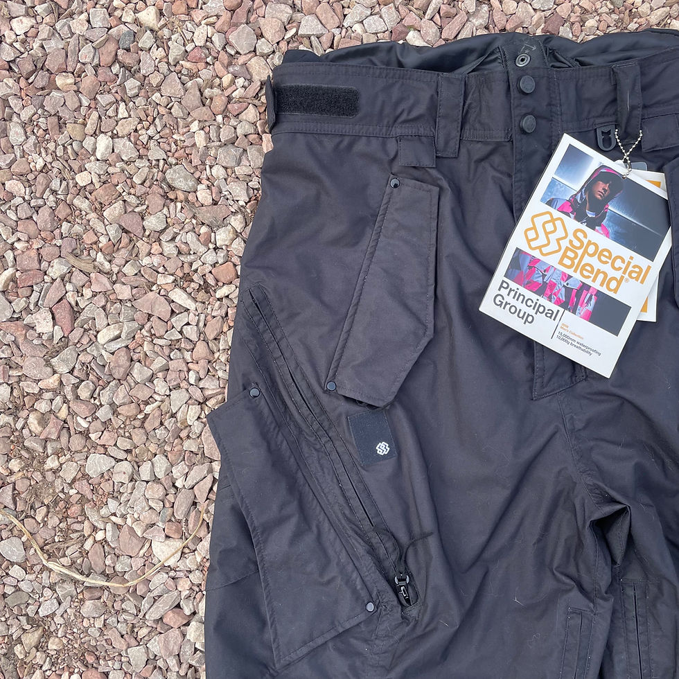 Thumbnail: Special Blend freedom fit snowboard pants size L
