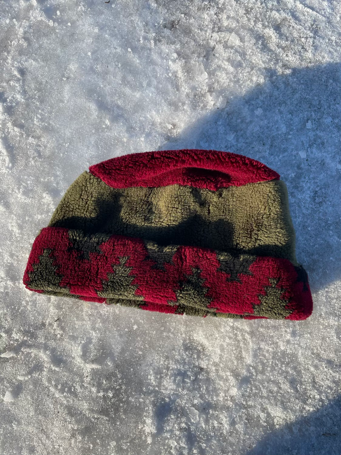 Black diamond plush hat