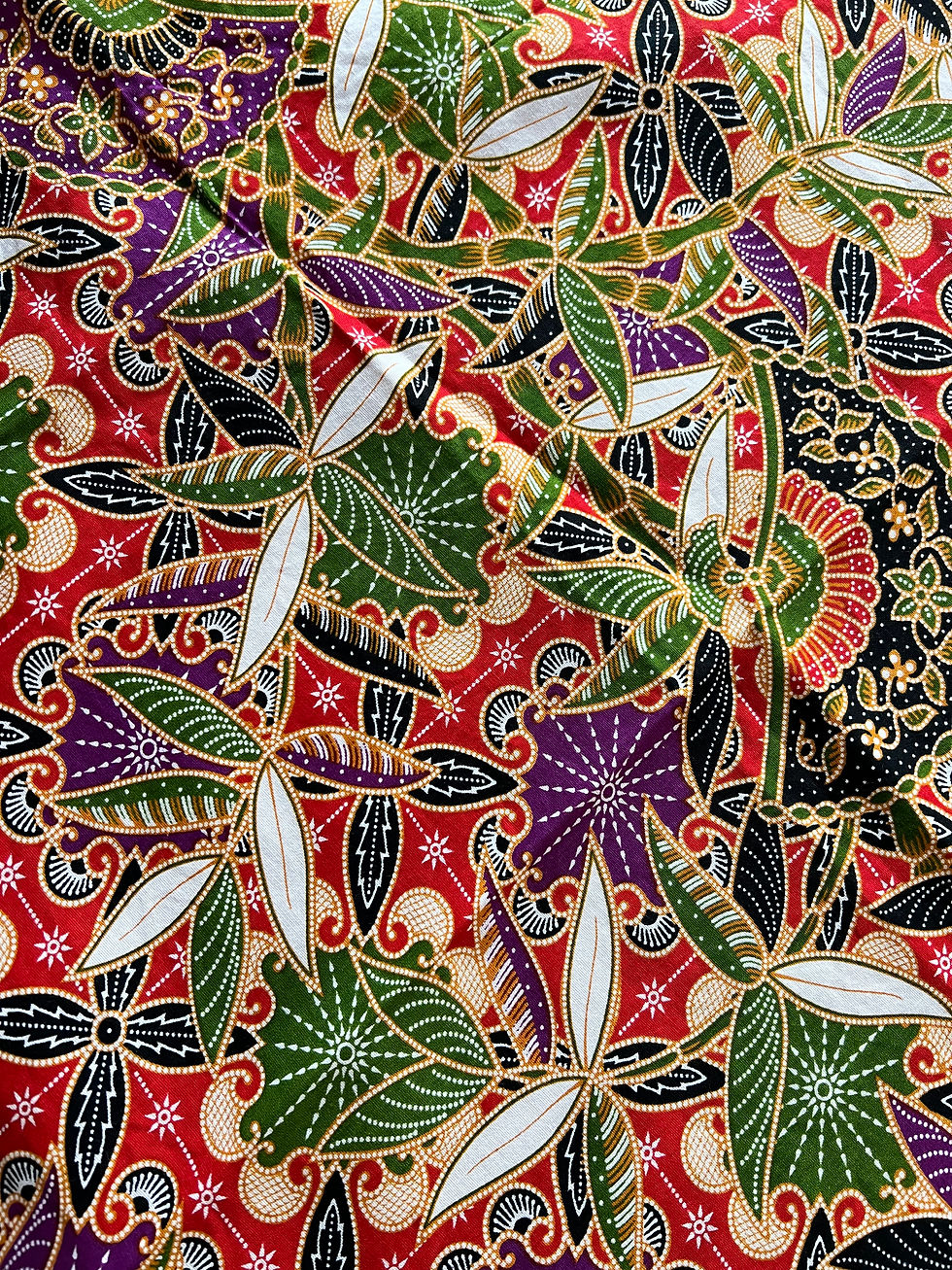 detail des motifs imprimés sur le tissus thailandais qui est utilisé pour faire nos bandeaux cheveux femme