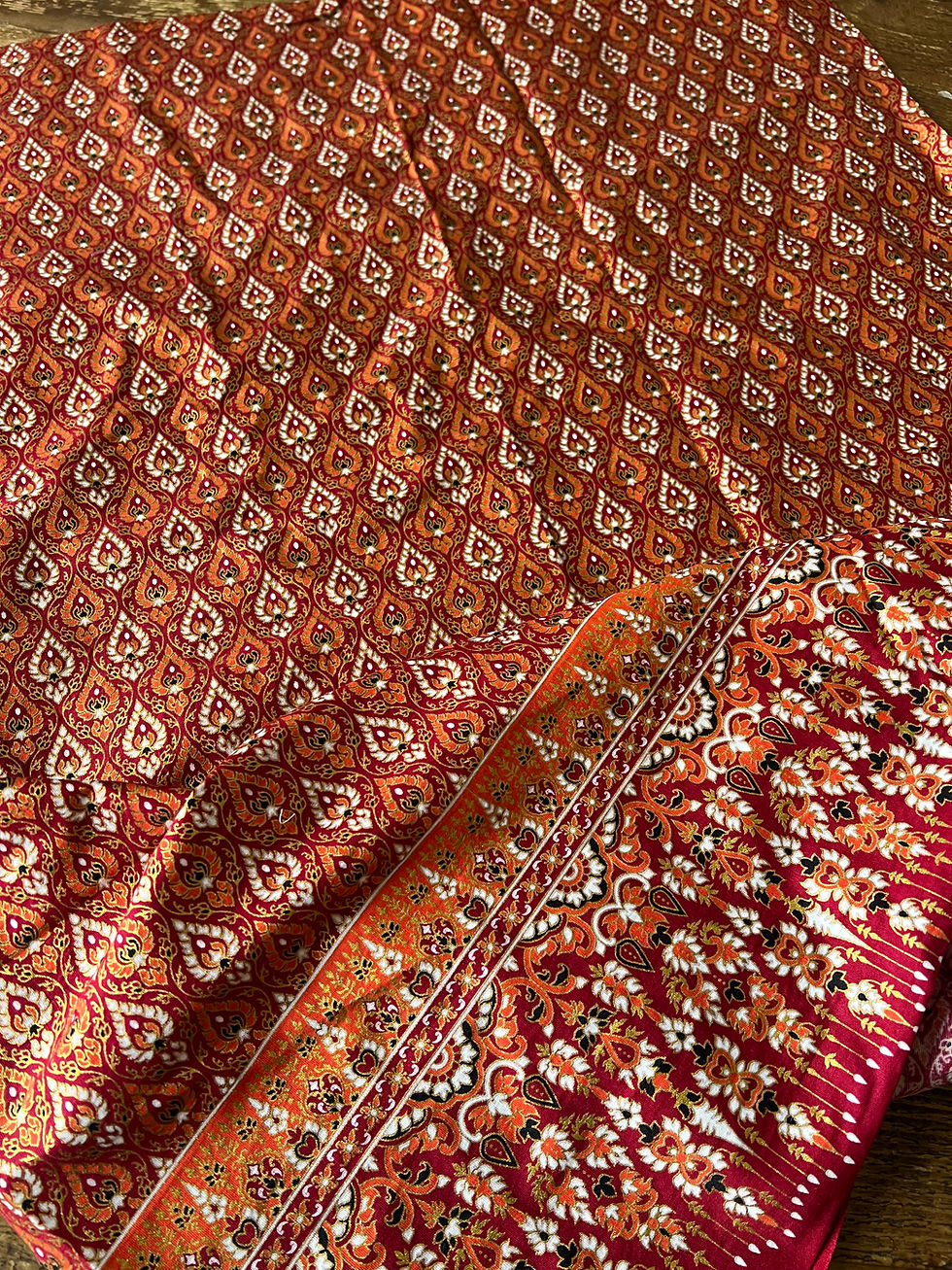 tissu thaïlandais avec un imprimé typique et traditionnel