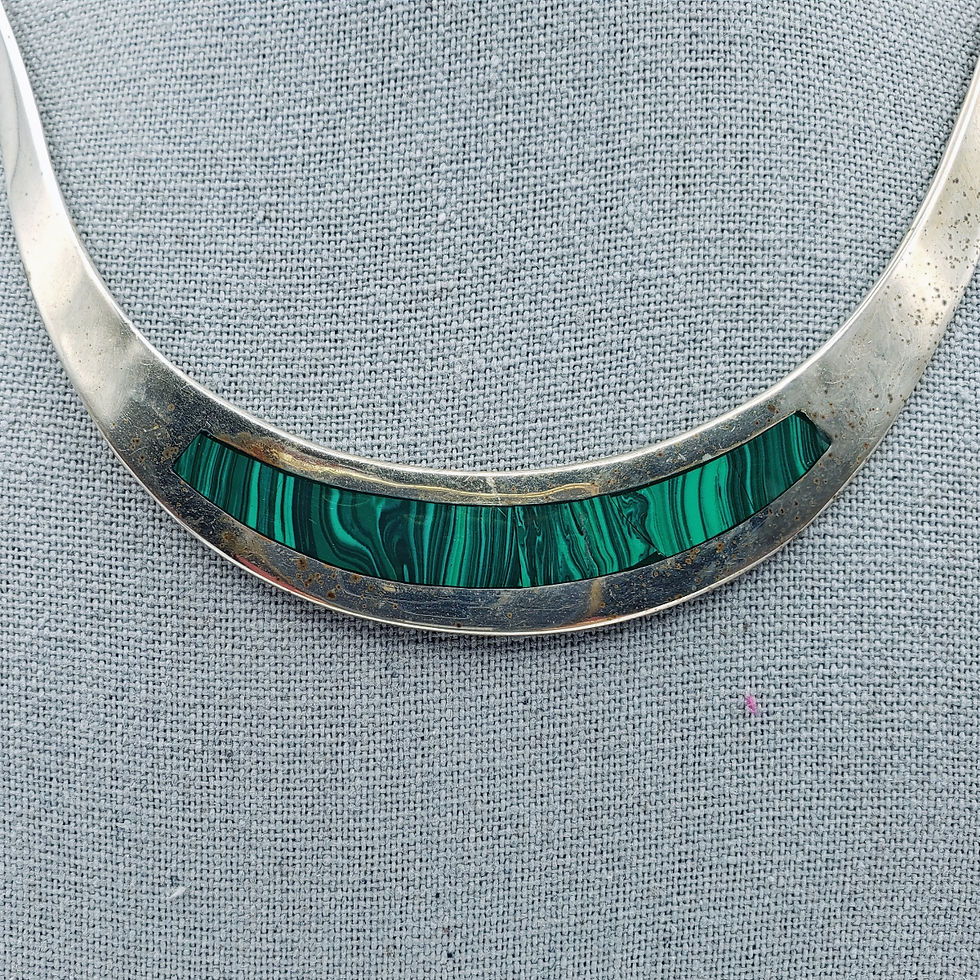 Thumbnail: Vintage Mexican Alpaca Silver Malachite Inlay Collar Choker Necklace