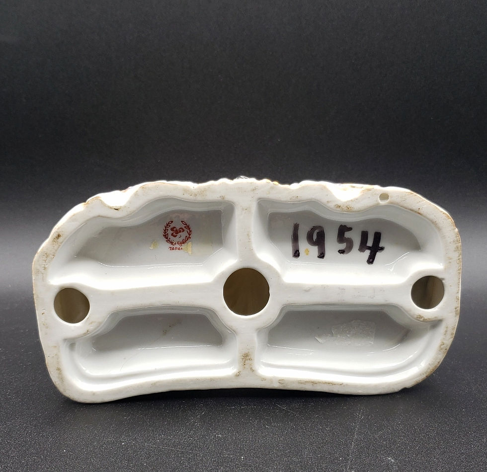 Thumbnail: Vintage Nippon Yoko Boeki Porcelain Courting Couple