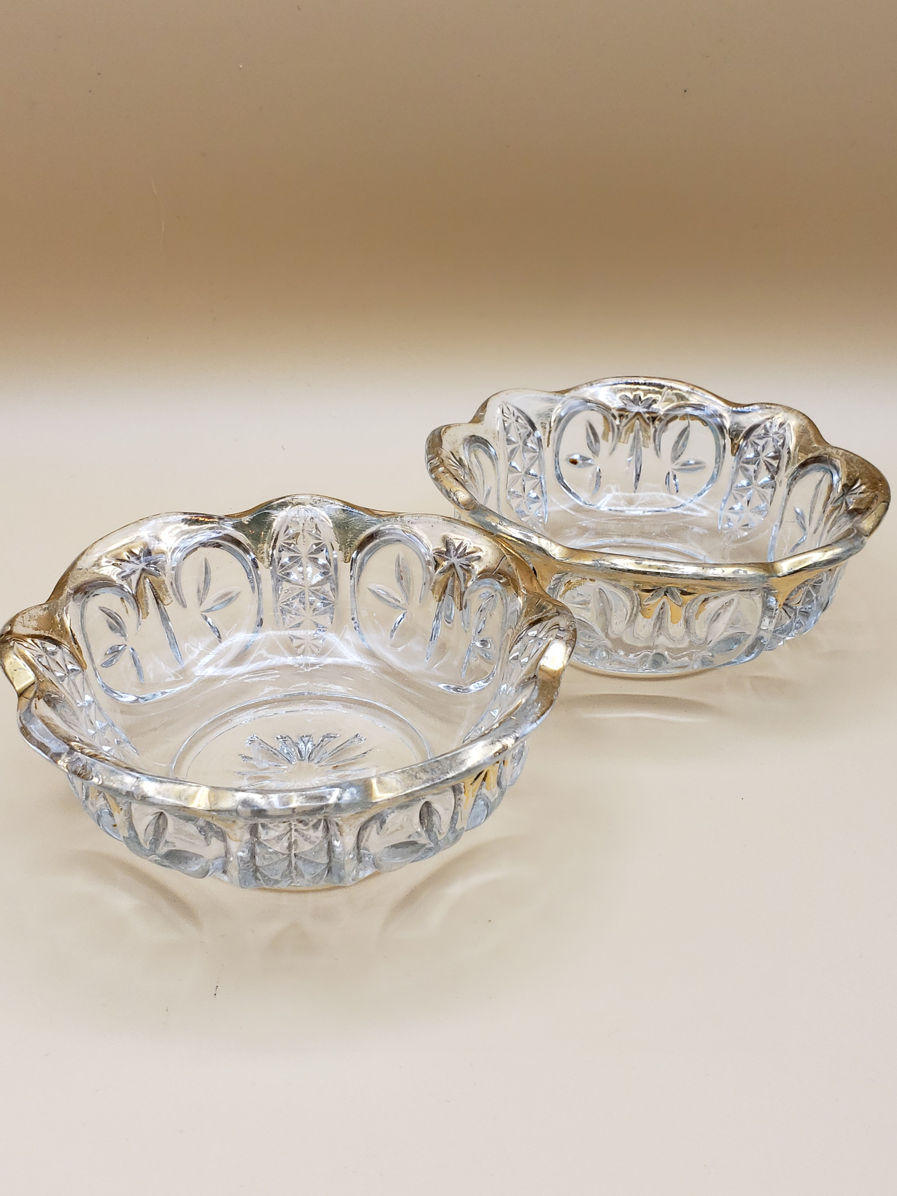 Vintage Gold and Clear Glass Bowl Set