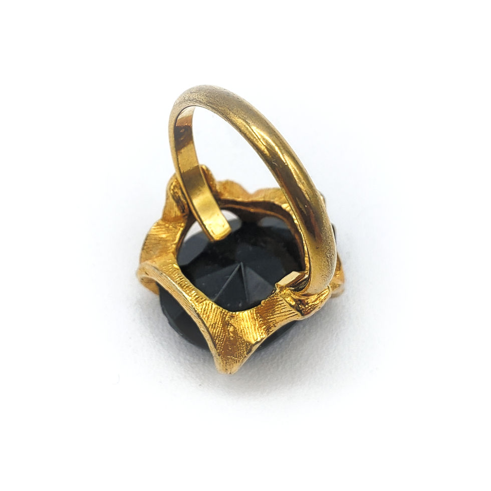 Thumbnail: Vintge Black Glass Cocktail Ring