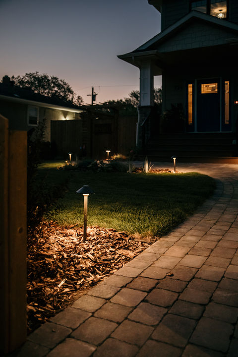 727 Third St E- Landscaping-48.jpg