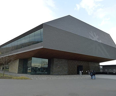 640px-国立アイヌ民族博物館_02(1).jpg