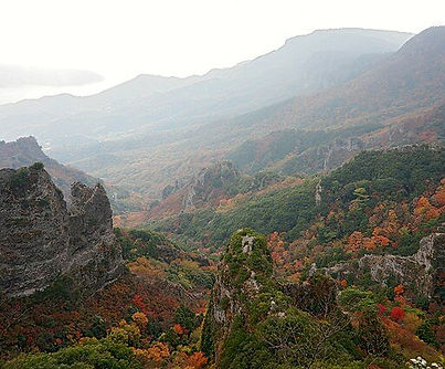 640px-201211Kankakei_Shodoshima_Kagawa_pref_Japan10s4(1).jpg