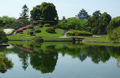 640px-Okayama_Korakuen_Garden01(1).jpg