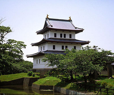 640px-MatsumaeCastle(1).jpg