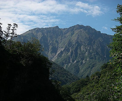 640px-Tanigawa-dake,_October_2007(1).jpg