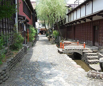 640px-YANAKA_MIZUNO_KOMICHI(1).jpg