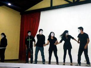 Social workers & youth impact communities by raising awareness of domestic violence