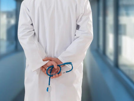 Les députés se penchent sur le blocage ubuesque des médecins formés au Royaume-Uni empêchés d’exercer en France