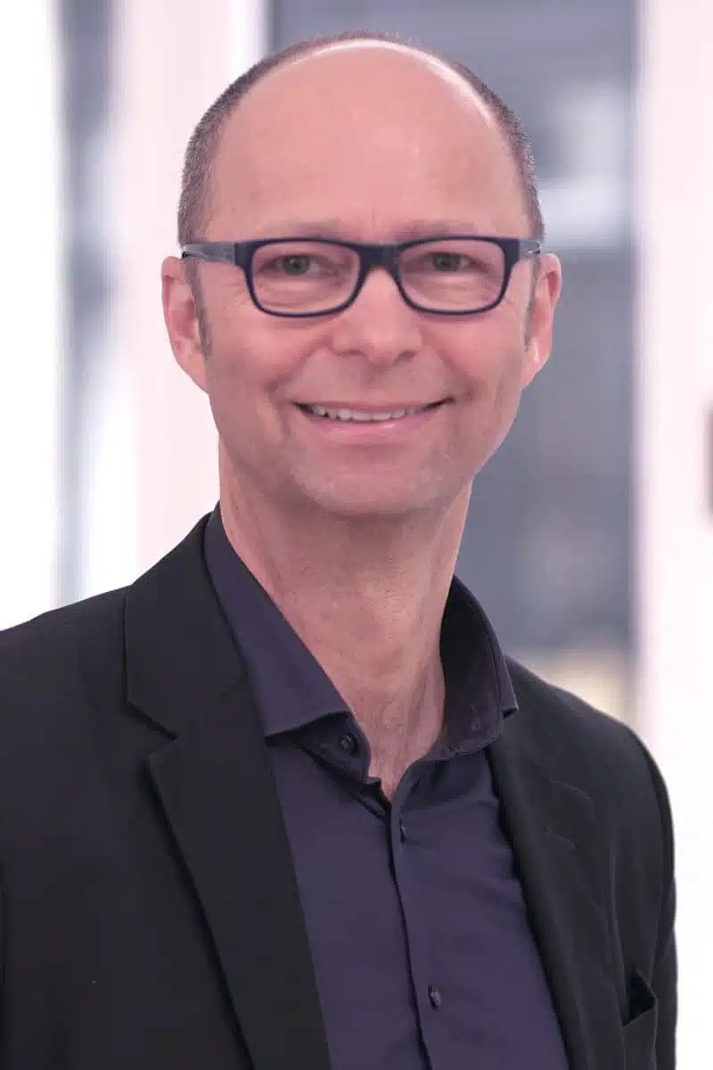 Ralf_Hornig_management-800x1200.jpg.webp