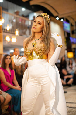 Jolibeth Sanchez - Orquidia de oro