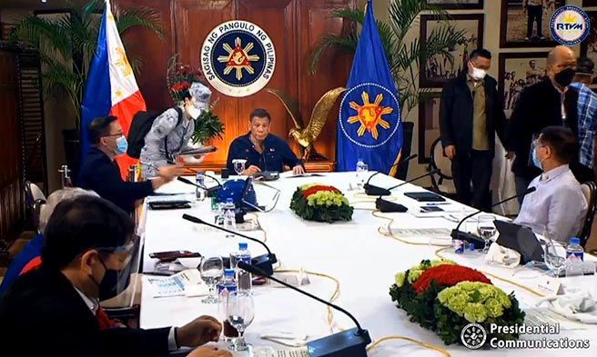 Batay sa kasunduan ng Pilipinas at ADB, gagamitin ang naturang pondo para sa Pantawid Pamilyang Pilipino Program (4Ps) o ayuda sa mga mahihirap na pamilyang Pilipinong naapektuhan ng COVID-19.