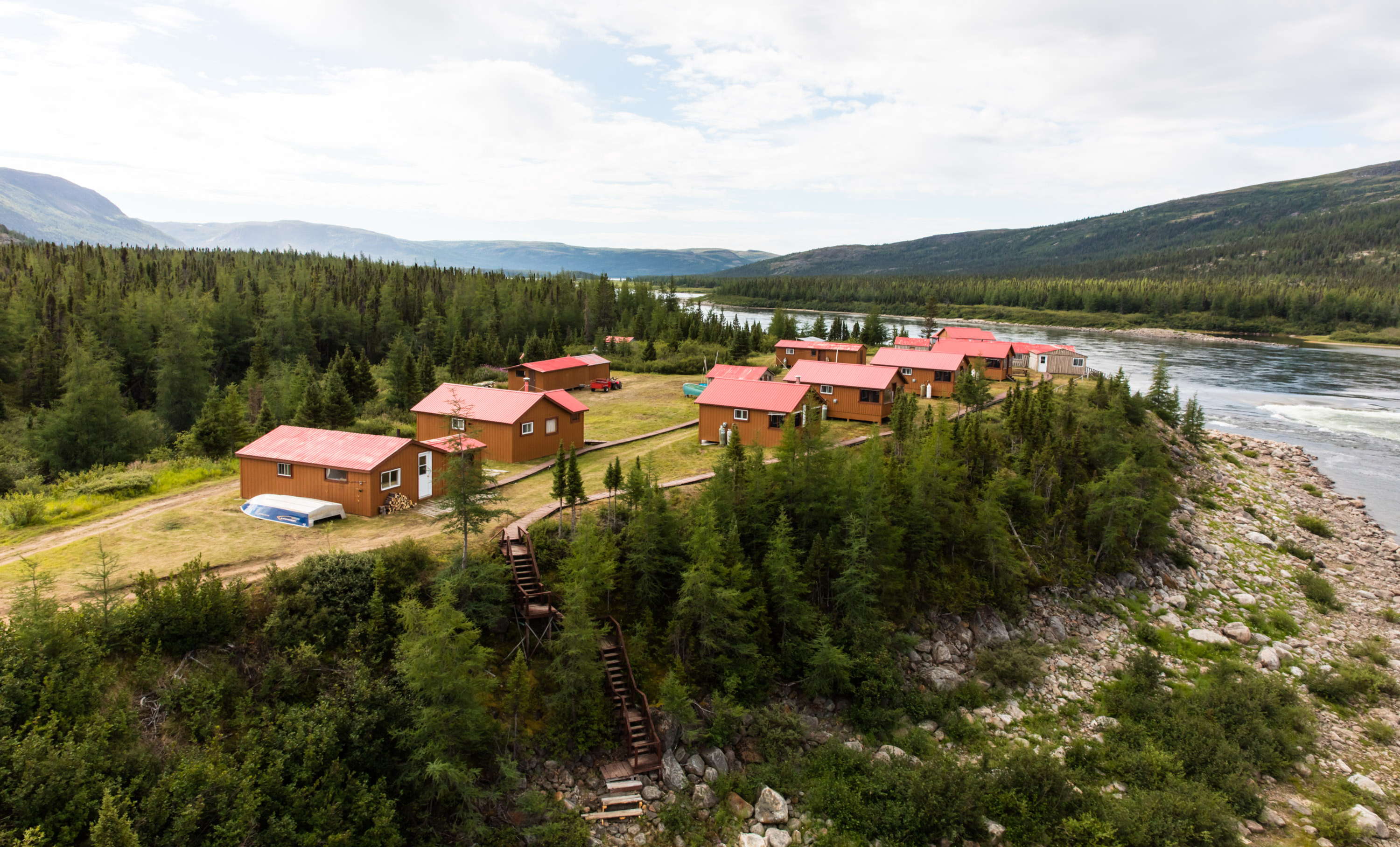 Helen Falls Cabins – Les Aventures Ungava - Helen Falls Lodge