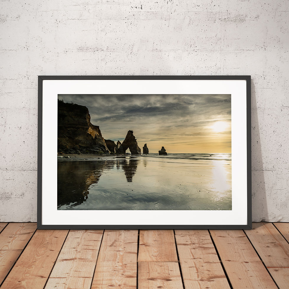 Thumbnail: Taranaki Beach Sunset Silhouette
