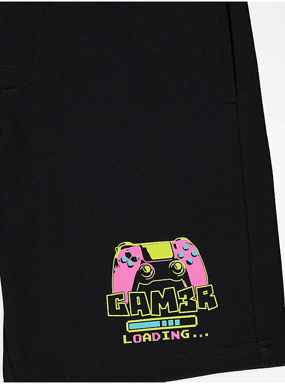 Thumbnail: T-Shirt and Shorts Outfit