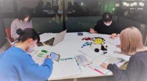 白百合生らの「ある日」