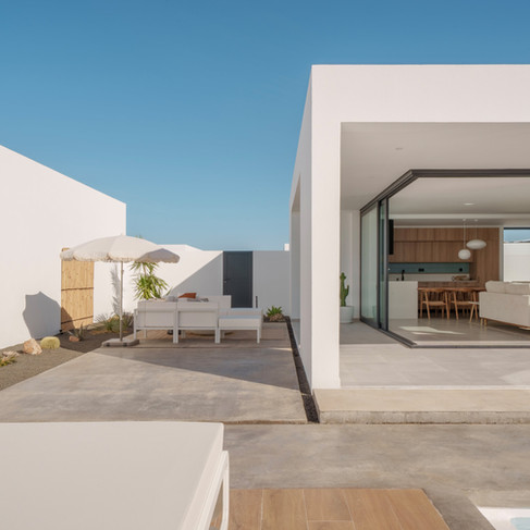 arquitectura, nueva construcción, Verdealto, proyecto de diseño de interiores, nueva villa de lujo en Villaverde, Islas Canarias, cerca de Lajares, La Oliva, Tindaya y El Cotillo. Servicios de interiorismo y gestión de proyecto, gestión de obra, interiorista y diseñador, amueblamiento y decoración, estudio de diseño en Fuerteventura.